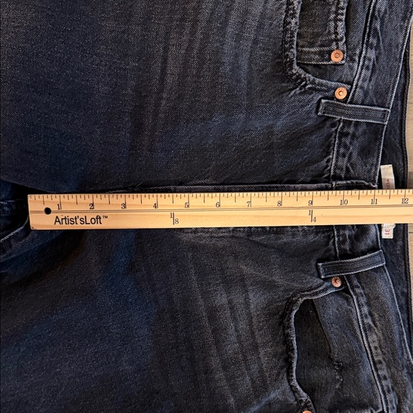 Levi's Premium Women's Wedgie Straight Black Denim Jeans Size 31 Busted Knee EUC - Picture 13 of 15